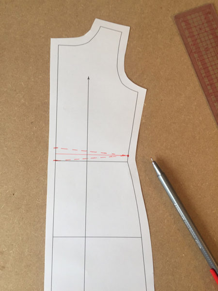 Swayback alteration: Get rid of the folds on the back | Sewing Life by ...